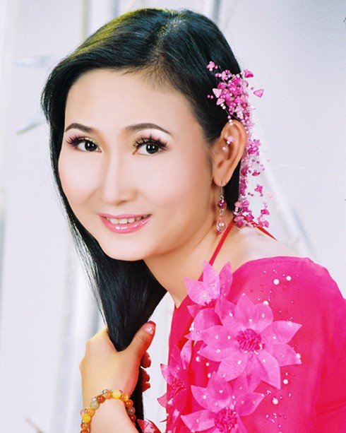 Nghệ sĩ Tâm Tâm bị cướp đẩy ngã dập não - ảnh 1