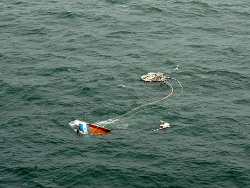 Vụ tàu cá bị đâm: Tang thương xóm trọ - ảnh 2