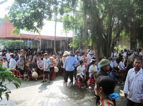 Vụ chôn thuốc BVTV: Bệnh viện K tư vấn khám sức khoẻ cho dân - ảnh 1