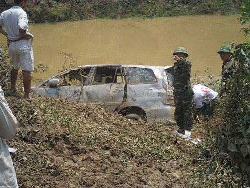 Lũ cuốn 5 người ở Khe Ang: Bắt giam tài xế - ảnh 1
