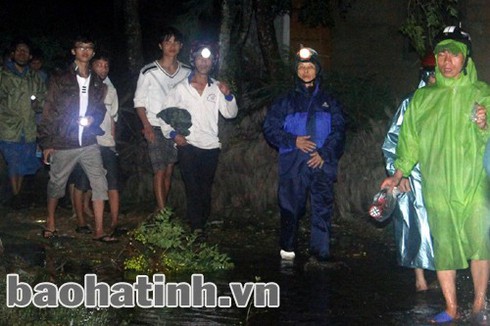 Siêu bão số 10: Cột phát sóng gãy, nhiều người mất tích - ảnh 7