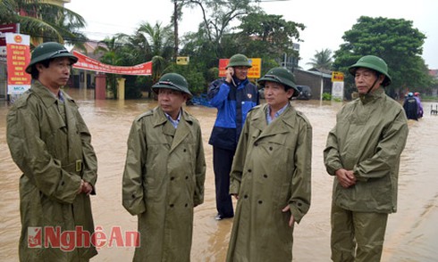 Nghệ An: Thiếu xuồng cứu dân bị ngập - ảnh 2
