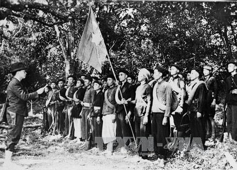 Võ Nguyên Giáp: Tuổi thơ vị tướng chào đời mùa nước lũ - ảnh 1