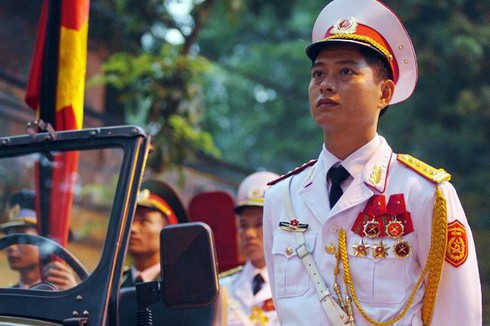 Chùm ảnh đẹp người dân tiễn Đại tướng trên mạng xã hội - ảnh 1