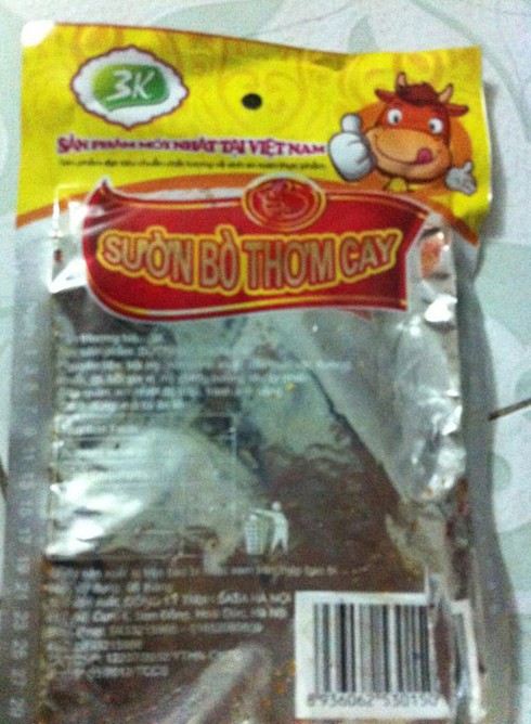 Sườn bò thơm cay không hề có thịt bò: Vi phạm quy định ghi nhãn - ảnh 1
