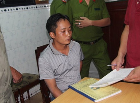Nạn nhân bỏng axit sống như chết: Cần tăng hình phạt lên chung thân - ảnh 1