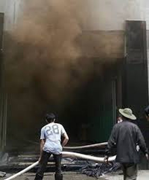 Cháy quán bar Zone 9: Cách thoát khỏi đám cháy nhiều khói - ảnh 1