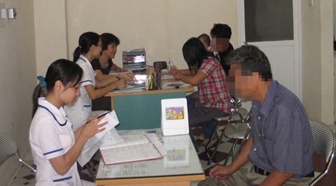 Em ruột báo mộng, cha già hoang mang về đứa con đẻ nhờ - ảnh 1