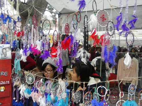 Lễ hội đường phố: Học sinh trổ tài với đồ handmade - ảnh 6