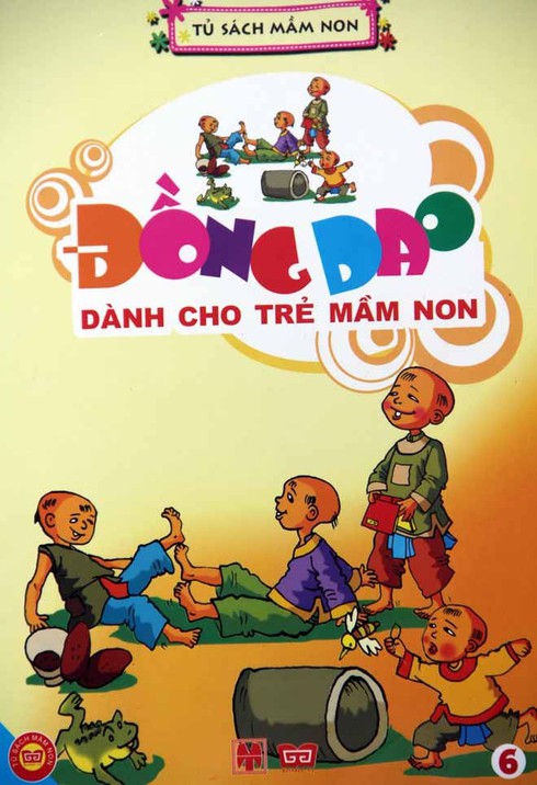 Sốc trước bài đồng dao