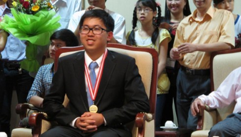 Trò chuyện với Ngô Phi Long-