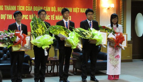 Trò chuyện với Ngô Phi Long-