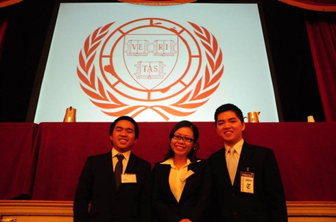Sinh viên Việt dự Hội nghị mô phỏng Liên Hợp Quốc - ảnh 3