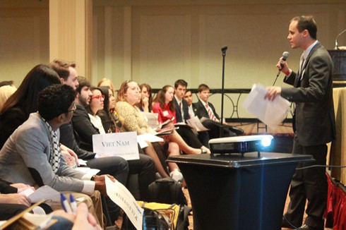 Sinh viên Việt dự Hội nghị mô phỏng Liên Hợp Quốc - ảnh 2
