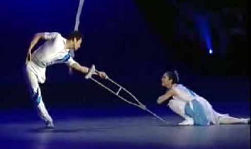 Chương trình nghệ thuật Thắp sáng ước mơ cho trẻ em khuyết tật - ảnh 1