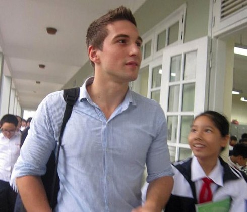 Những vẻ đẹp Tây nơi giảng đường Việt - ảnh 8