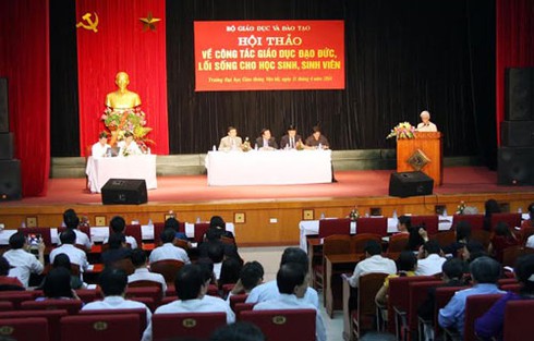 Sinh viên thừa nhận chưa từng lên thư viện - ảnh 1