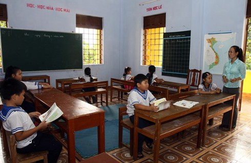 Hoàn thành ngôi trường thứ hai trên đảo Sinh Tồn - ảnh 1