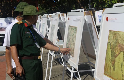 Triển lãm 120 tư liệu quý hiếm về chủ quyền biển đảo tại Trường Sa - ảnh 5