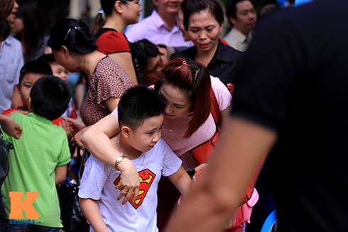 Xe sang đưa cậu ấm, cô chiêu đi thi vào lớp 1 - ảnh 12