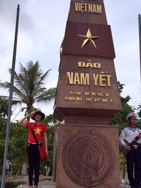 Hoa khôi Nữ sinh Việt Nam viết nhật ký Trường Sa xúc động - ảnh 1