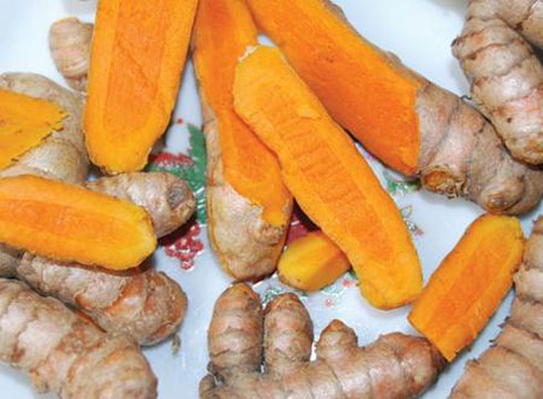 Bột sắt, chất gây ung thư được ‘tẩm’ vào thực phẩm thế nào? - ảnh 1