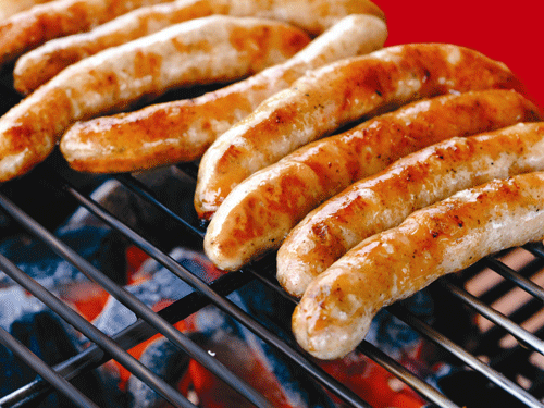 Vì sao xúc xích, lạp sườn rất không tốt với trẻ em dưới 1 tuổi - ảnh 1