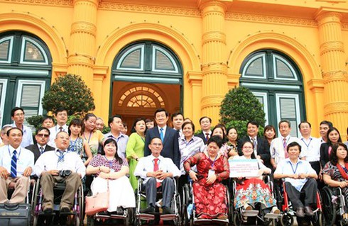 Hoa khôi người khuyết tật: Tôi không đi mà...tôi sẽ bay! - ảnh 2