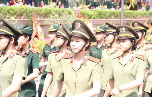Nữ sinh Học viện Quân y rạng ngời ngày khai giảng - ảnh 11