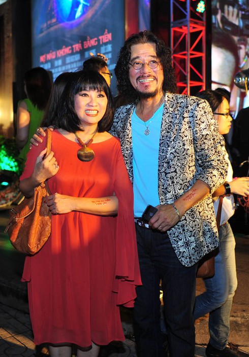 Hiệp sĩ mù: Sao Việt chung vui cùng Đàm Vĩnh Hưng - ảnh 3