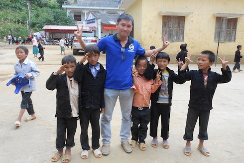 Kêu gọi phụ huynh tặng thầy cô gạo thay cho 'phong bì' - ảnh 1