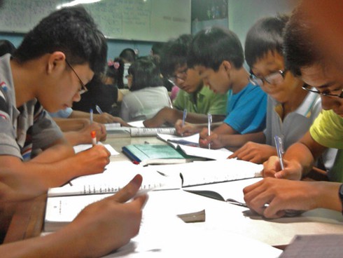TPHCM: Giải thể 11 cơ sở ngoại ngữ, tin học, bồi dưỡng văn hóa - ảnh 1