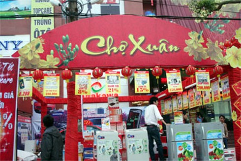 Thủ tướng yêu cầu bình ổn giá cả thị trường Tết Ất Mùi 2015 - ảnh 1