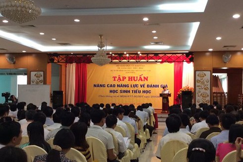 Thông tư 30: Sao không cho giáo viên sử dụng CNTT? - ảnh 1