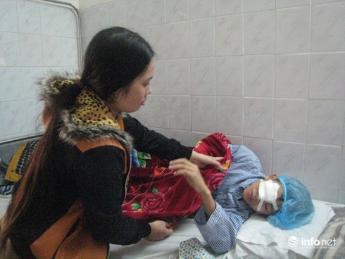 Mù mắt chỉ sau đợt đau đầu dữ dội - ảnh 1