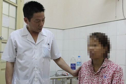 18 y bác sĩ có nguy cơ phơi nhiễm HIV sau một ca cấp cứu đặc biệt - ảnh 1
