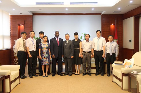 Thứ trưởng Nguyễn Thành Hưng tiếp Giám đốc Cục Phát triển Viễn thông ITU - ảnh 1