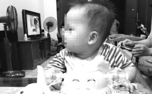 Bọ lúc nhúc trong gối thảo dược, cha mẹ rước bệnh cho... con - ảnh 1