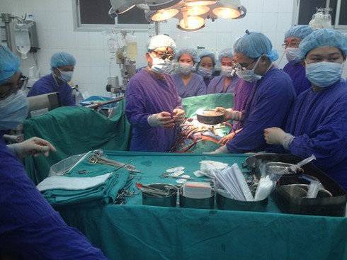 Bệnh viện Việt Đức thực hiện thành công 4 ca ghép tạng từ người chết não - ảnh 1