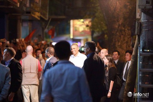 Tổng thống Hoa Kỳ Obama ăn bún chả Hà Nội tại 24 Lê Văn Hưu - ảnh 5
