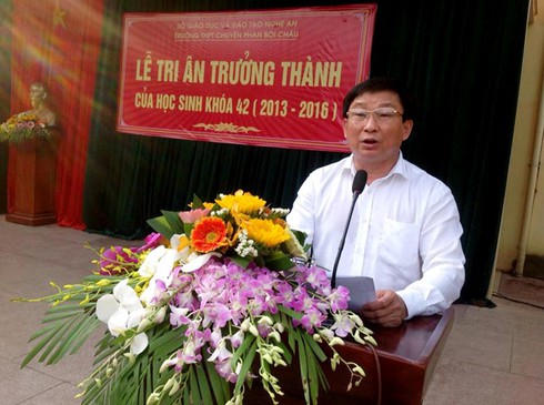 Lời dặn dò xúc động của hiệu trưởng ngày chia tay học trò - ảnh 1