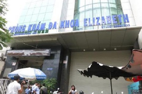 Hàng tỉ đồng xử phạt và hàng loạt bác sĩ Trung Quốc bị tước giấy phép hành nghề - ảnh 3