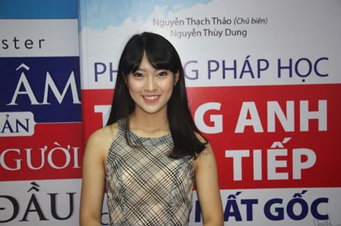Nữ sinh viên xinh đẹp chia sẻ kinh nghiệm học giỏi tiếng Anh - ảnh 1