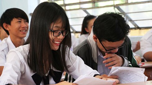 Học sinh nghèo Sài Gòn được miễn phí học 2 buổi mỗi ngày - ảnh 1
