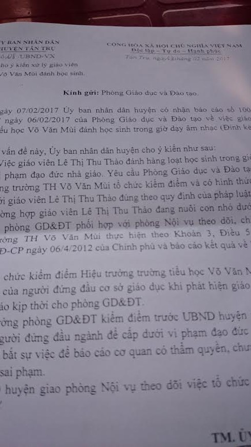 Cô giáo đánh hàng loạt học sinh hàng trăm roi - ảnh 3