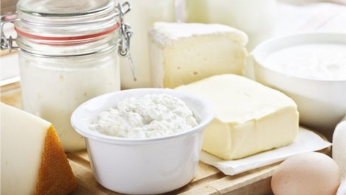 Ăn kiêng quá sớm, giảm sữa sẽ là “quả bom hẹn giờ” cho xương khớp - ảnh 2