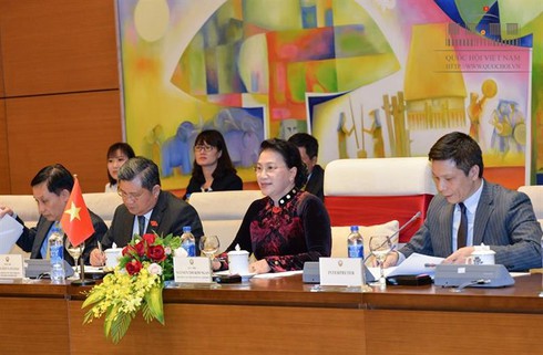 Chủ tịch Quốc hội hội đàm với Chủ tịch Hạ viện Nhật Bản - ảnh 3