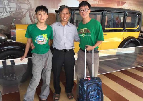 Ông bố để con học tại nhà: