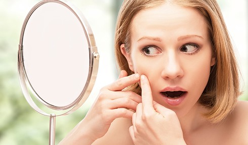 Trang điểm có hại cho da khi nào? - ảnh 1