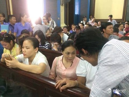 Mẹ bị cáo Phương Nga: Nước mắt tôi dành để đón con tôi! - ảnh 3